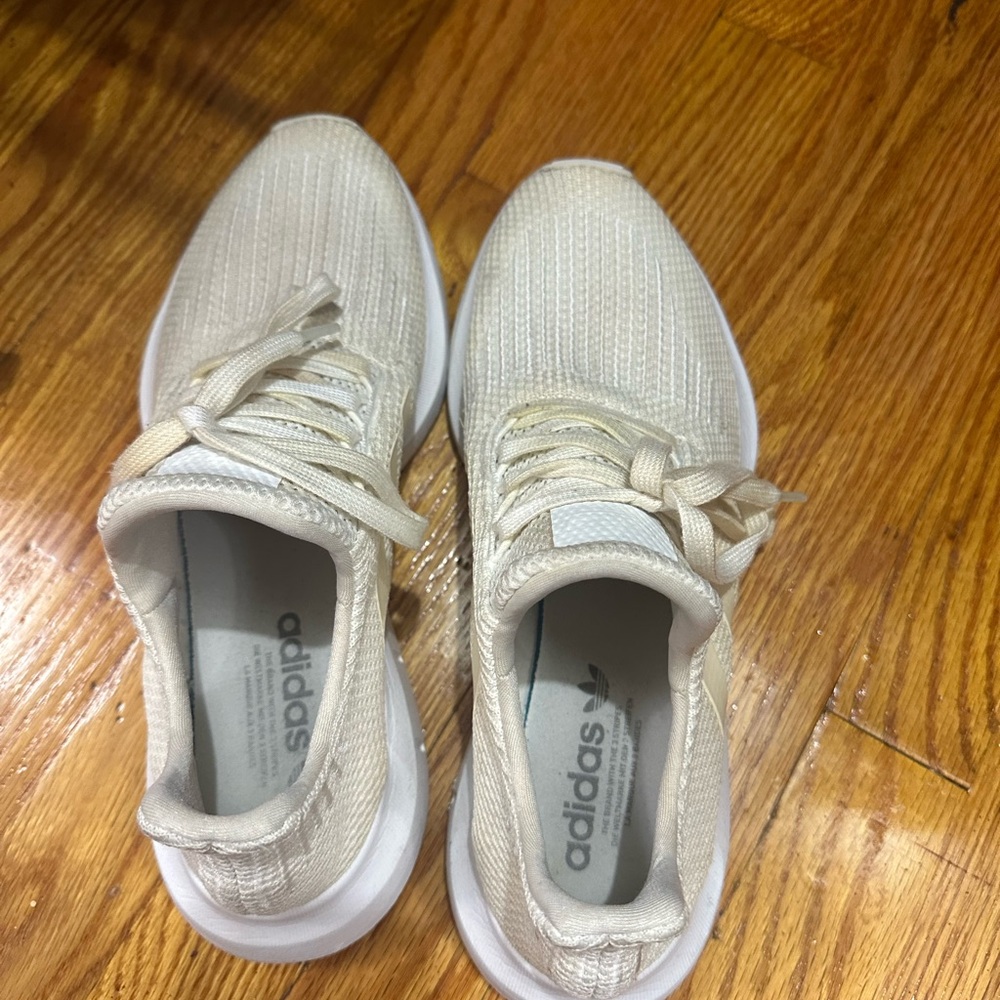 Adidas Cream Sneakers Knit Upper Cushioned Sole